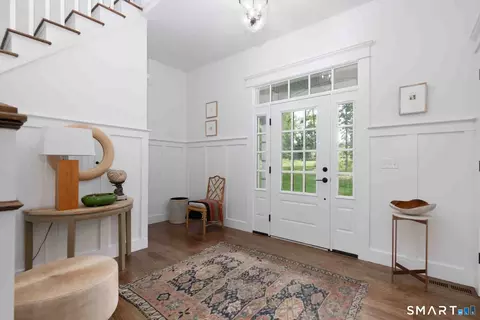 Entry Way - 14 Gate Post Ln, Bantam, CT 06750 photo 2 of 5