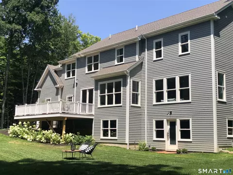 Exterior - 14 Gate Post Ln, Bantam, CT 06750 photo 3 of 5
