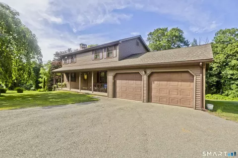 18 N Lost Acres Rd, Hartland, CT 06027