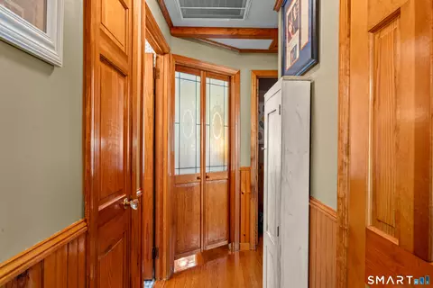 Entry Way - 19 Hickory Dr, Ledyard, CT 06339 photo 2 of 2
