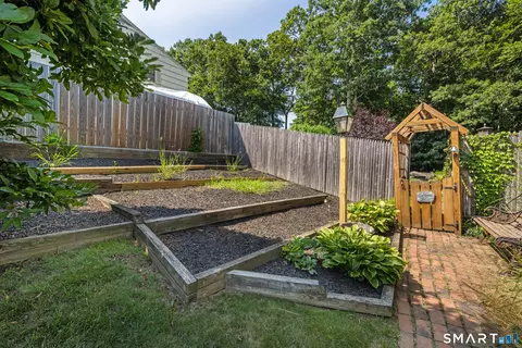 Exterior - 19 Hickory Dr, Ledyard, CT 06339 photo 14 of 14