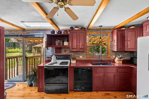 Kitchen - 19 Hickory Dr, Ledyard, CT 06339 photo 4 of 4