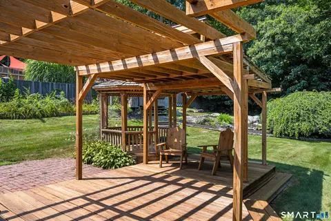 Exterior - 19 Hickory Dr, Ledyard, CT 06339 photo 8 of 14