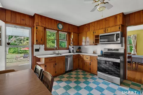 Kitchen - 39 Pendleton Rd, Preston, CT 06365 photo 1 of 4