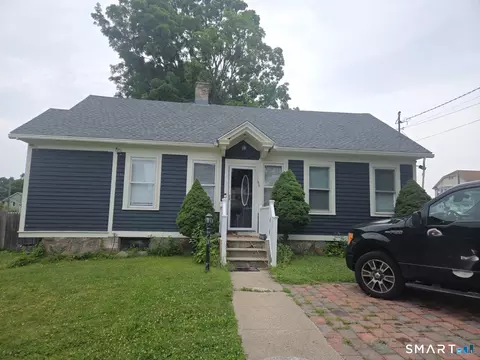 144 Clinton St, Waterbury, CT 06710