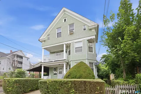15 Matson Ct, Waterbury, CT 06704