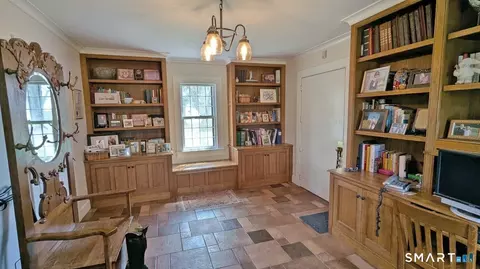 Entry Way - 355 Wall St, Hebron, CT 06248 photo 1 of 4