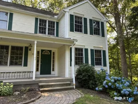 6 Elsie Ln, Clinton, CT 06413 photo 2
