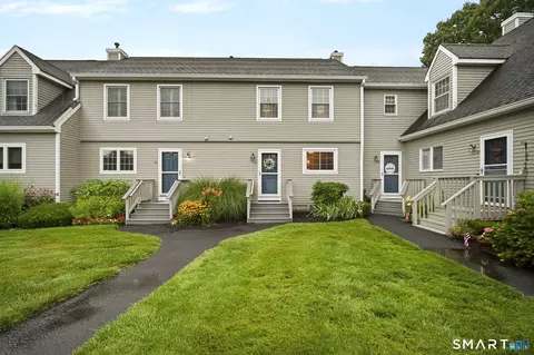 21 S Village Ct #21, Branford, CT 06405