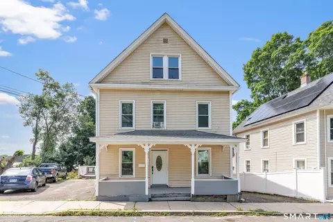 17 Sarsfield St, Waterbury, CT 06704