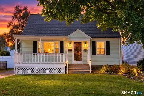 49 Wiebe Ave, Stratford, CT 06614