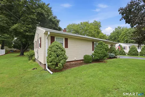 Exterior - 19 Johnson Rd, Wallingford, CT 06492 photo 2 of 8