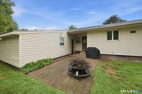 Exterior - 19 Johnson Rd, Wallingford, CT 06492 photo 4 of 8