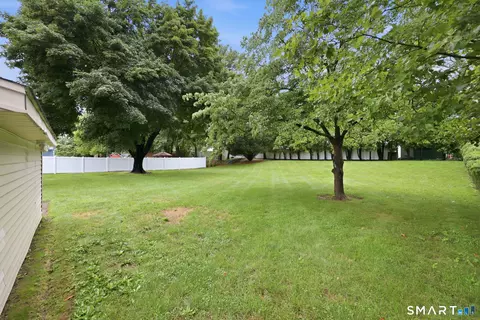 Exterior - 19 Johnson Rd, Wallingford, CT 06492 photo 6 of 8