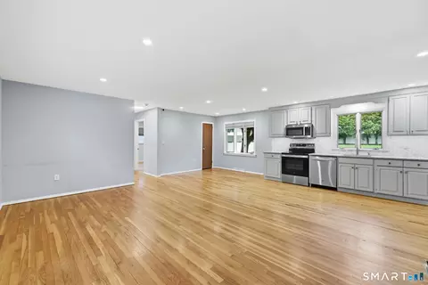 Living - 19 Johnson Rd, Wallingford, CT 06492 photo 3 of 7
