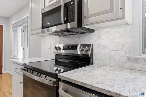 Kitchen - 19 Johnson Rd, Wallingford, CT 06492 photo 2 of 4