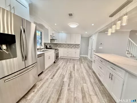 Kitchen - 5 Griffith Rd, Riverside, CT 06878 photo 5 of 7