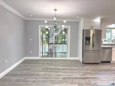 Dining - 5 Griffith Rd, Riverside, CT 06878 photo 1 of 1
