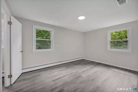 Bedroom - 22 Settler Cir, Windsor, CT 06095 photo 2 of 8