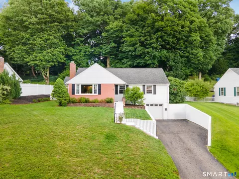 13 Edwards Rd, Portland, CT 06480