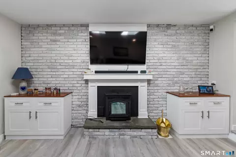 Living - 52 Housatonic Dr, Sandy Hook, CT 06482 photo 2 of 3