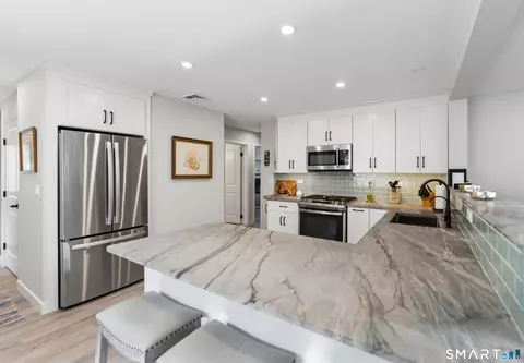 Kitchen - 52 Housatonic Dr, Sandy Hook, CT 06482 photo 6 of 6
