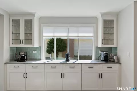Kitchen - 52 Housatonic Dr, Sandy Hook, CT 06482 photo 4 of 6
