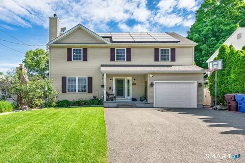 14 Lincoln St, Unionville, CT 06085