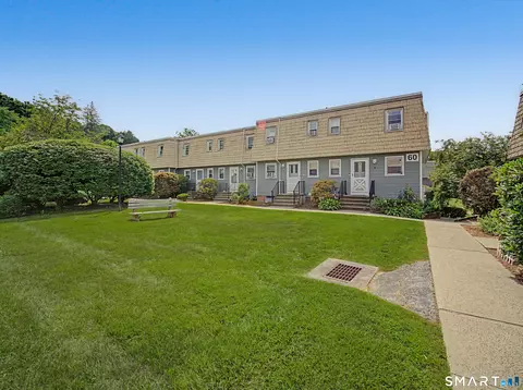 60 Meetinghouse Vlg #08, Meriden, CT 06450