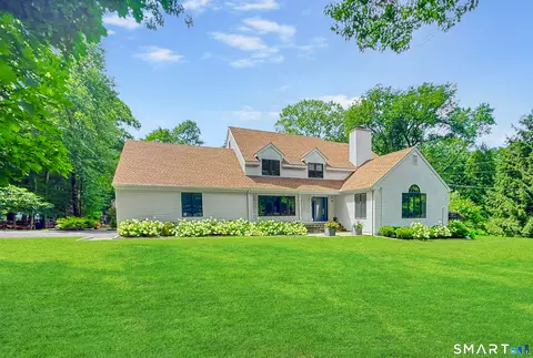 436 Rock Rimmon Rd, Stamford, CT 06903