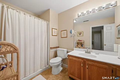 Bath - Undisclosed, Brookfield, CT 06804 photo 2 of 2