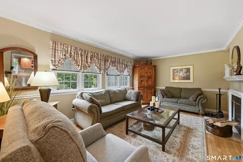 Living - Undisclosed, Brookfield, CT 06804 photo 1 of 5