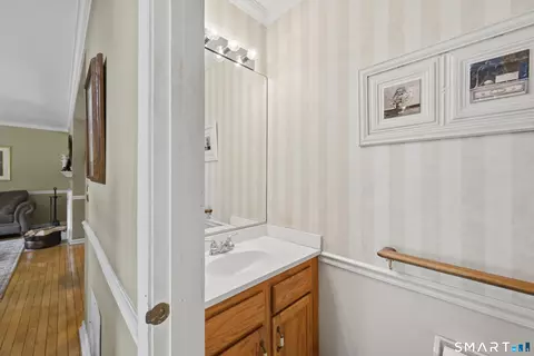 Entry Way - Undisclosed, Brookfield, CT 06804 photo 3 of 6