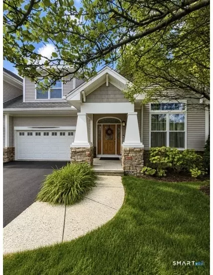 20 Penny Ln #20, Bethel, CT 06801