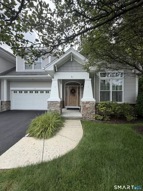 20 Penny Ln #20, Bethel, CT 06801