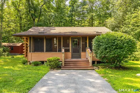 36 Lakeview Hts, Lebanon, CT 06249
