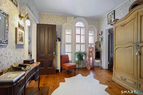 Entry Way - 40 Main St, Plainfield, CT 06374 photo 4 of 10
