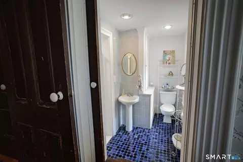 Bath - 40 Main St, Plainfield, CT 06374 photo 1 of 3
