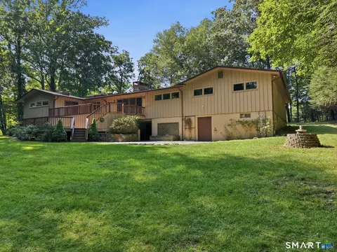 Exterior - 22 Codfish Ln, Weston, CT 06883 photo 7 of 8