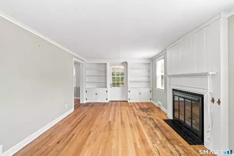 Living - 866 Ridge Rd, Wethersfield, CT 06109 photo 2 of 6