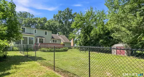 Exterior - 866 Ridge Rd, Wethersfield, CT 06109 photo 6 of 9
