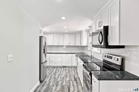 Kitchen - 866 Ridge Rd, Wethersfield, CT 06109 photo 1 of 4
