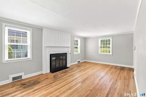 Living - 866 Ridge Rd, Wethersfield, CT 06109 photo 3 of 6