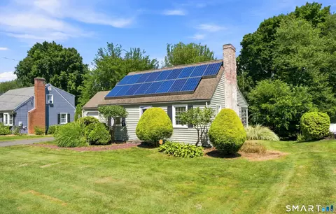 Exterior - 866 Ridge Rd, Wethersfield, CT 06109 photo 5 of 9