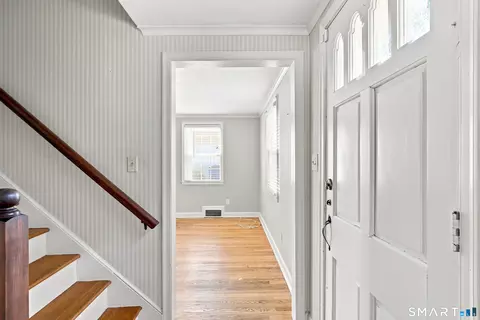Entry Way - 866 Ridge Rd, Wethersfield, CT 06109 photo 1 of 1