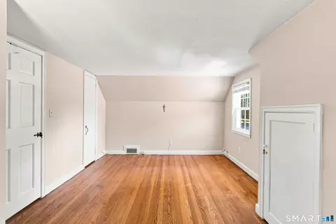 Bedroom - 866 Ridge Rd, Wethersfield, CT 06109 photo 4 of 4