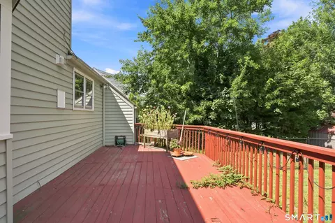 Exterior - 866 Ridge Rd, Wethersfield, CT 06109 photo 8 of 9