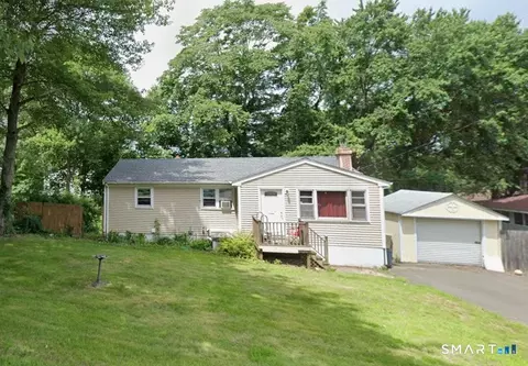 86 Crest Ave, East Haven, CT 06513