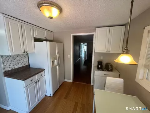 Kitchen - 91 White Rd, Ellington, CT 06029 photo 3 of 4