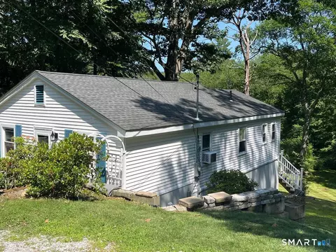 Exterior - 91 White Rd, Ellington, CT 06029 photo 3 of 9